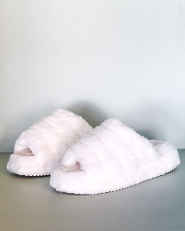 CHINELINHO PANTUFA OFF WHITE