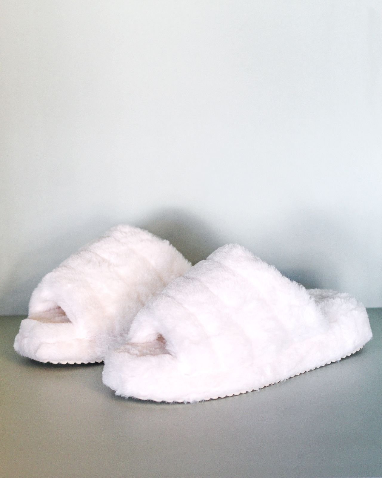 CHINELINHO PANTUFA OFF WHITE