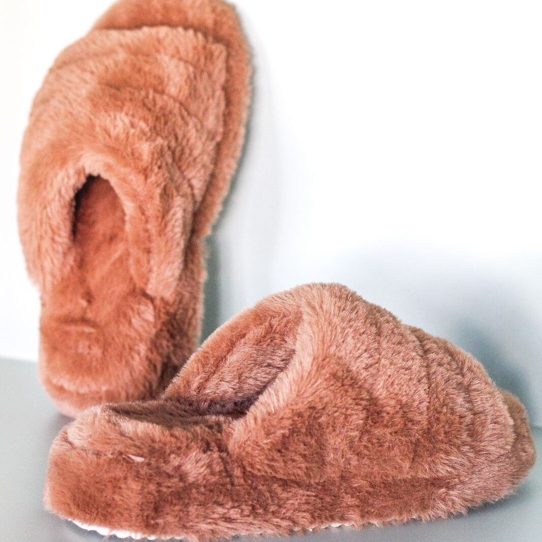 CHINELINHO PANTUFA MARROM