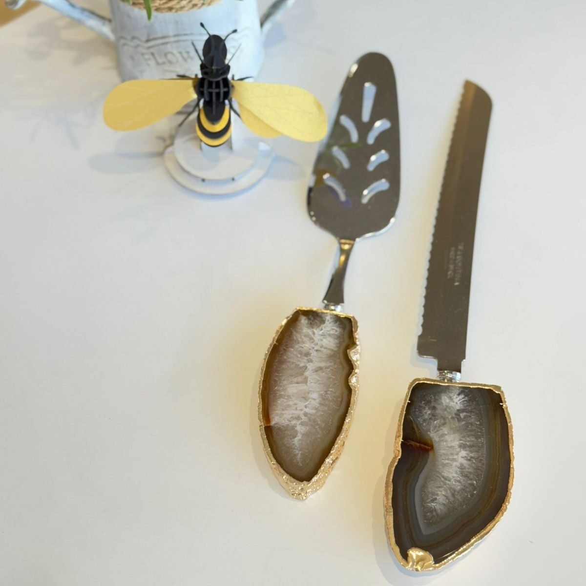 ESPÁTULA E FACA COM ÁGATA ÂMBAR E BANHO DE OURO 24K