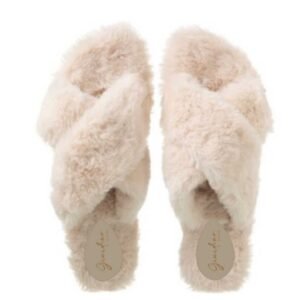 PANTUFA TIRAS ENTRELAÇADAS EM PLUSH OFF