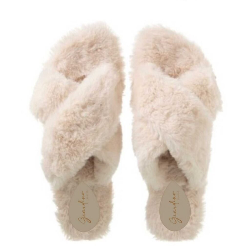 PANTUFA TIRAS ENTRELAÇADAS EM PLUSH OFF